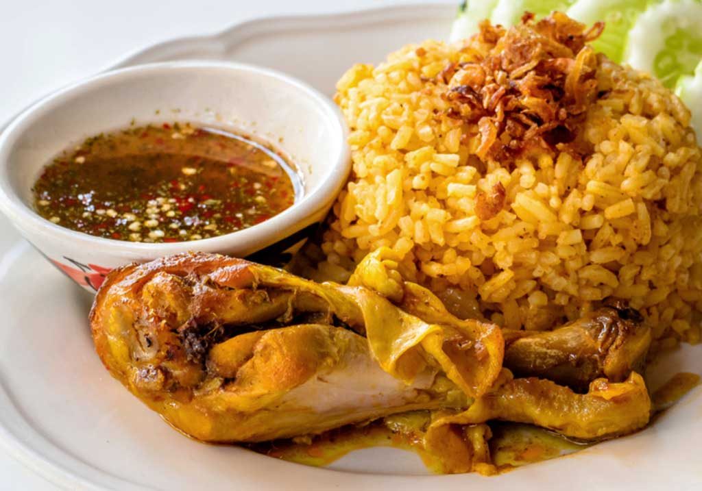 Khao Mok Gai is a famous Southern Thai food.