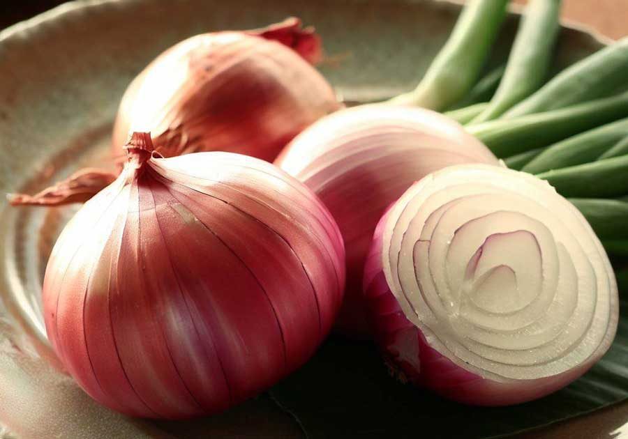 Thai shallots and red onions essential aromatic ingredients for Thai food